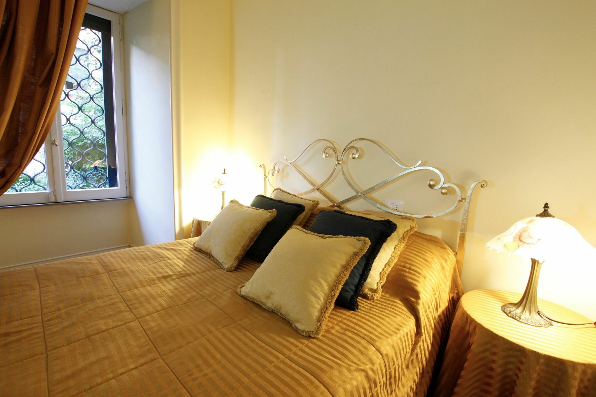 Sleep In Italy - Spanishsteps Apartments โรม ภายนอก รูปภาพ